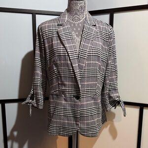 Elle Black Pink and White Checkered Blazer